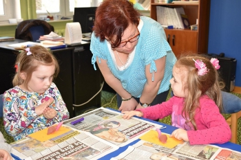 2018-04-13 Wiosenne spotkanie w bibliotece / motylki0036.jpg