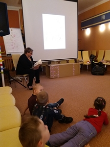 2017-12-27 Kotki z wizytą w bibliotece / Image003.jpg