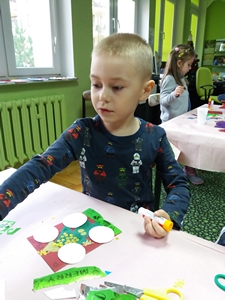 2017-12-27 Kotki z wizytą w bibliotece / Image036.jpg